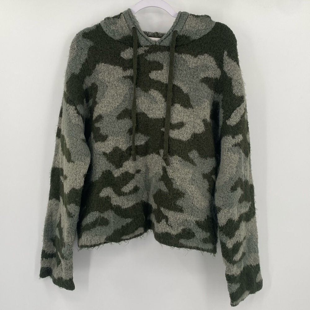 Victoria Secret PINK Women Sweater XS Green Camo Fuzzy Oversized Hoodie Lg